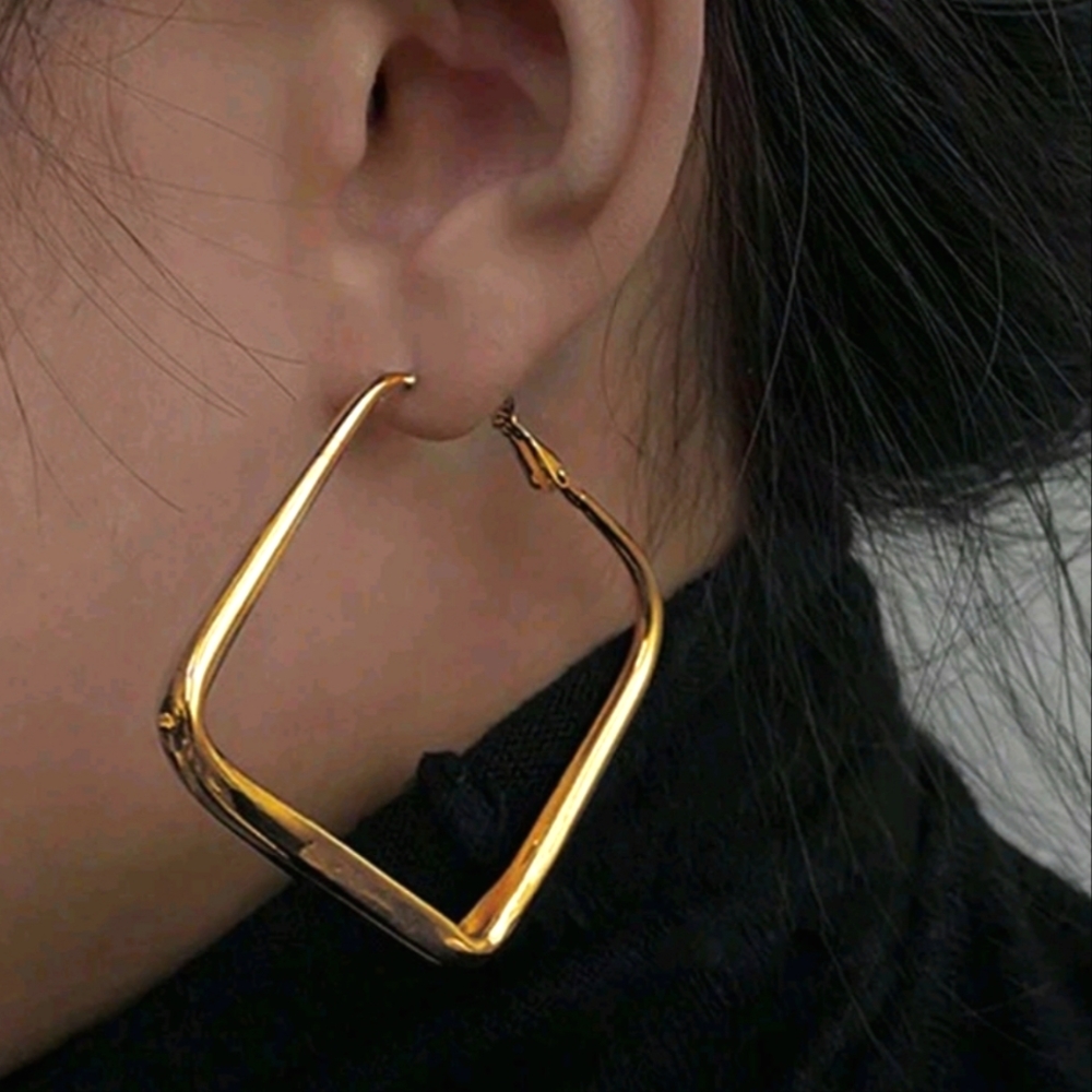 Square Hoops - Picture 5 of 7